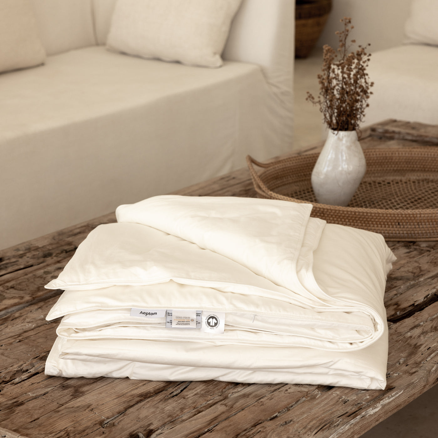 100% Mulberry Silk Filled Duvet Insert with Organic Cotton Shell ...